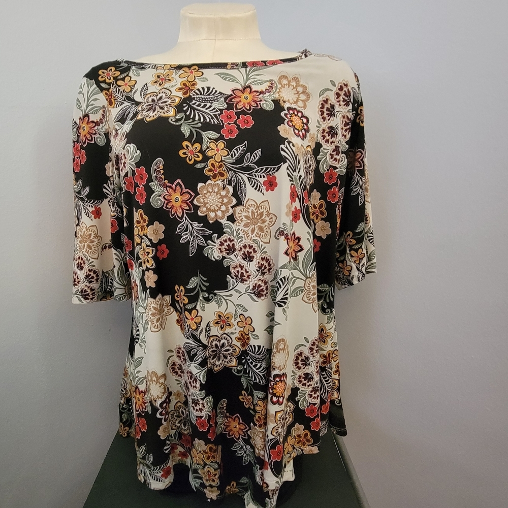 Women's XL Stretch Floral Top Asymmetrical Ruffle Hem 3/4 Sleeve Wide Neck Shirt